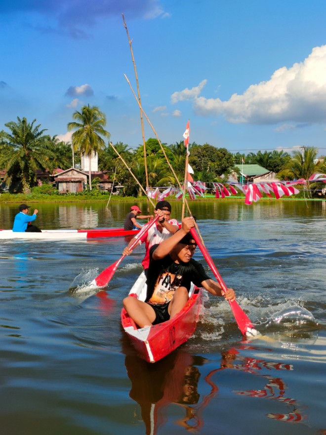 Lomba Perahu dayung